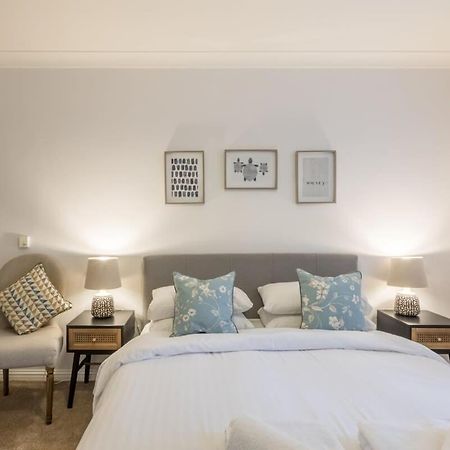 Lovely 1 Bed Apartment With Free Parking & Garden CBG Exterior photo